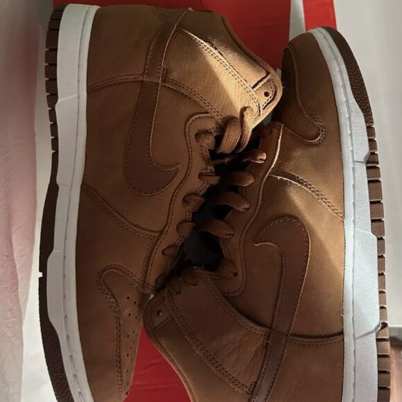 Nike Women's Dunk High Premium Pecan/White Size 9 - Picture 1 of 5